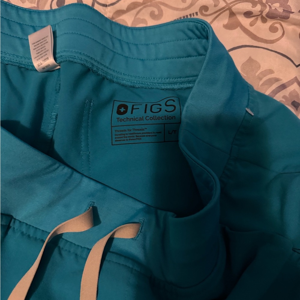 Figs Teal Technical Collection Scrub Top